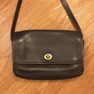 Vintage Coach crossbody bag